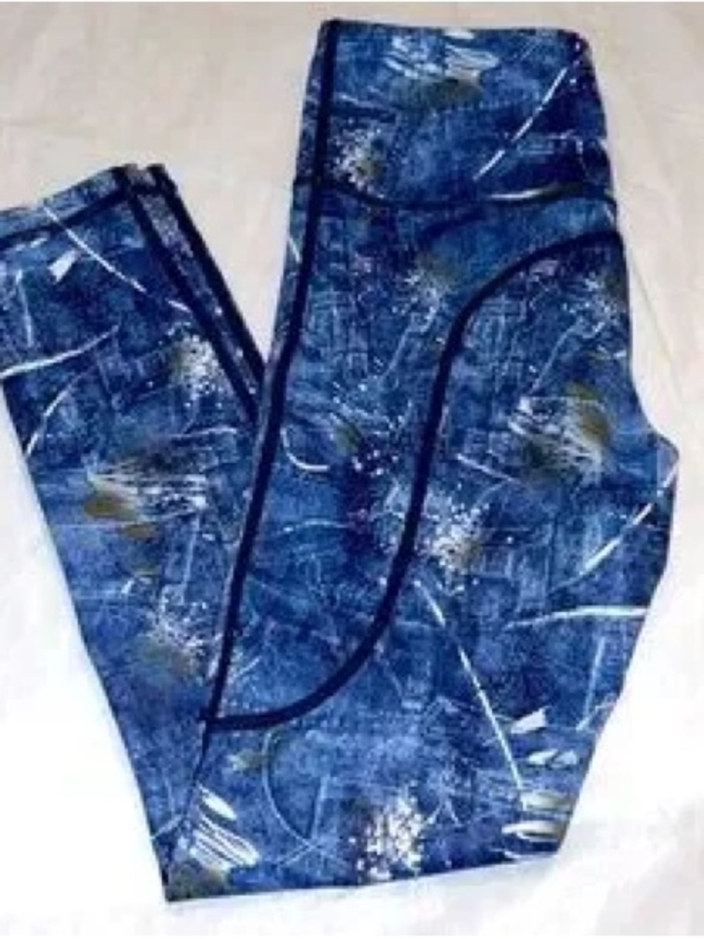 Zyia Denim Artist Pocket Light n
Tight Hi-rise 7/8 24" leggings